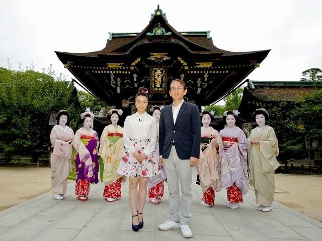 上白石萌音「舞妓はレディ」大ヒットで芸妓・舞妓と一緒にお礼参り！