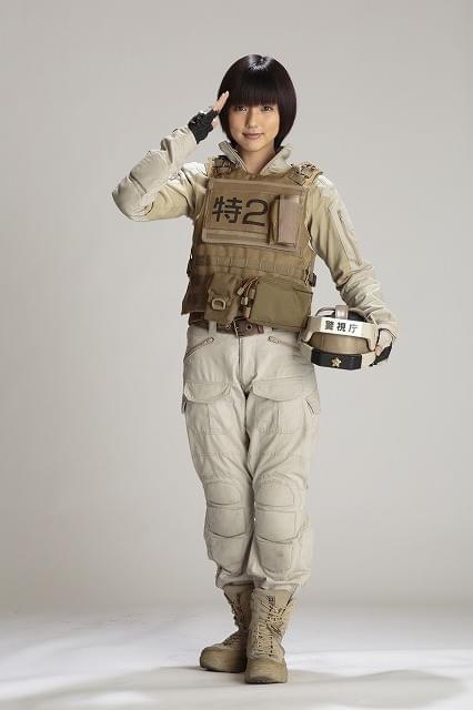 主題歌「大切なキセキ」を歌う真野恵里菜