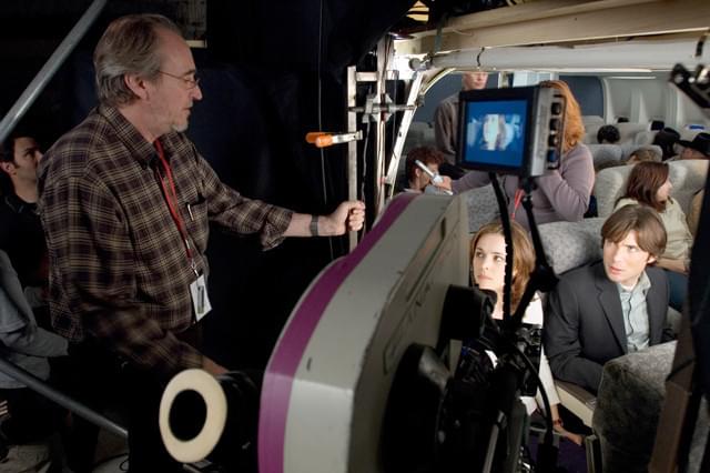 映画スタジオが飛行機恐怖症克服講座を実施