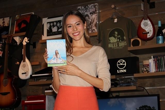 ヨガDVD発売の道端ジェシカ、婚約指輪を輝かせ「彼もたまにやっています」と明かす