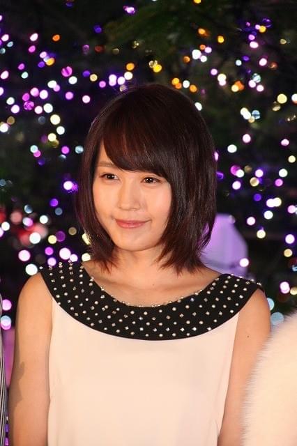 有村架純、人生初点灯式！ ボタンを「すごく気持ちをこめて押しました」とニッコリ