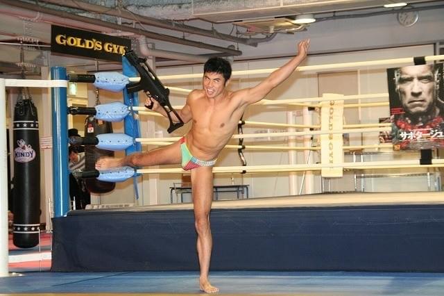 9人の“最強お笑い芸人”、度重なるネタ振りに土下座「もう勘弁してください」