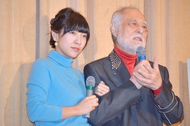 安藤サクラ、実姉が監督の主演作初日に感極まって号泣！