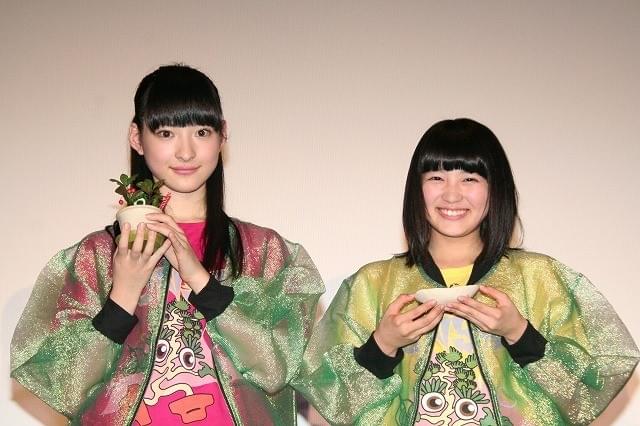 エビ中・松野莉奈＆柏木ひなた、盆栽剪定作業をファンに凝視され「照れる！」