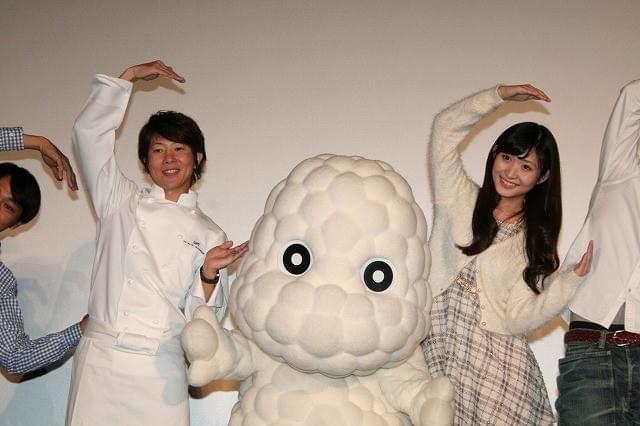 川越シェフ、生歌披露も「人前に出るのは本当は苦手」と大照れ