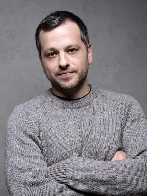 脚本家アーロン・グジコウスキ