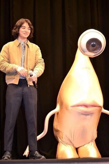 ふなっしー、「寄生獣」ミギーと意気投合 奇跡のコラボで「寄生汁ブシャー！」