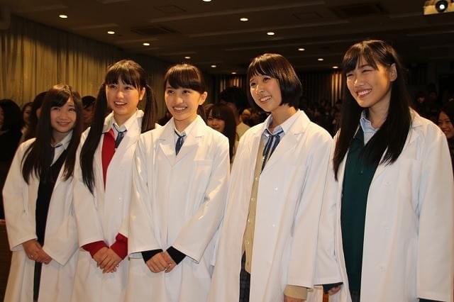 「ももクロ」百田夏菜子、「幕が上がる」でのメンバーとのラブシーンに大照れ