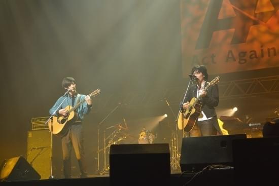 三浦春馬、打倒エイズへ全身全霊！ ラオス視察し熱き思い