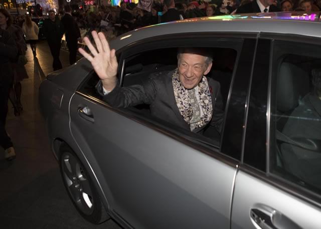 前田敦子も晴れ着で参加！「ホビット」ワールドプレミア開催！