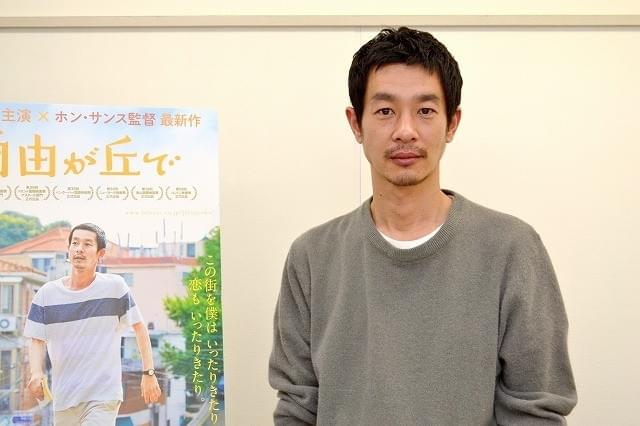 「自由が丘で」加瀬亮が紐解く、ホン・サンス監督から生まれるミラクルの秘密