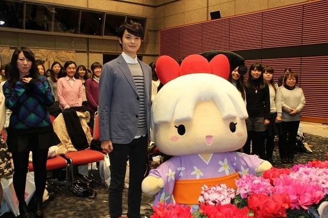 瀬戸康史、大河「花燃ゆ」主演・井上真央の「誰よりもでかい挨拶が大好き」