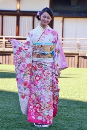 武井は赤、剛力は古典、忽那はブルー オスカー美女11人多彩に2015年へ