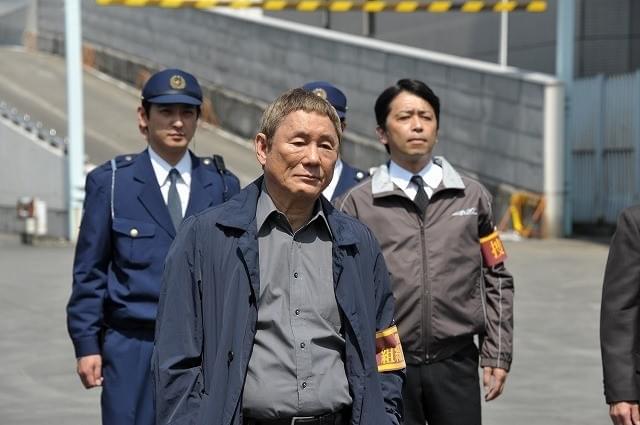 ビートたけしは刑事役！「龍三と七人の子分たち」劇中カットを入手