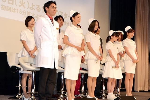 堀北真希まっしろ！志田、高梨、菜々緒らと夢の“白衣の天使”競演