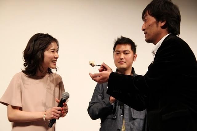 松岡茉優、2週連続で誕生日祝福され大テレ「汗がしみてくる…」