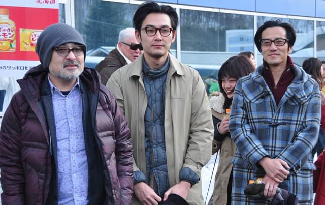 夕張到着の松岡茉優、メロン熊に「気持ち悪い（笑）」 市民は松田龍平に大歓声