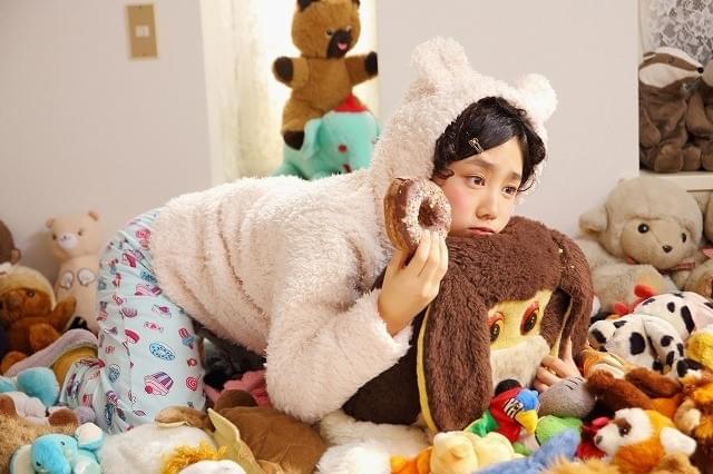 エビ中・廣田あいかがアフロヘア披露した「たまこちゃんとコックボー」予告編公開！