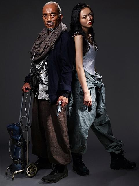 石井組常連の竹中直人が、福島リラと殺し屋コンビに