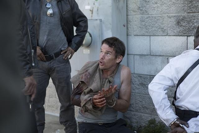 イーサン・ホークが再びシェイクスピア劇に挑む「アナーキー」6月公開決定