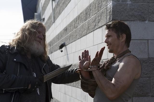 イーサン・ホークが再びシェイクスピア劇に挑む「アナーキー」6月公開決定