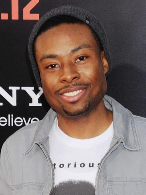 テレビ版「ラッシュアワー」カーター刑事役に若手俳優ジャスティン・ハイヤーズ