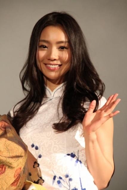 池端レイナ、バス車内での放屁疑惑に苦笑い