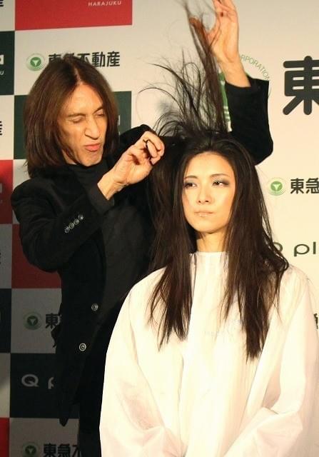 「シザーハンズ」のモデルとなった トップスタイリスト、エドワード・トリコミ氏