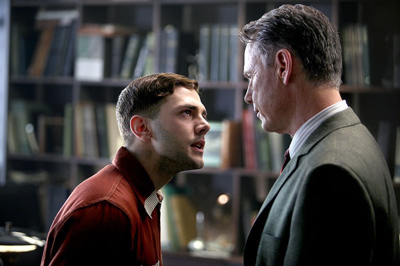 精神科病棟での心理劇 グザビエ・ドラン主演作「エレファント・ソング」予告編