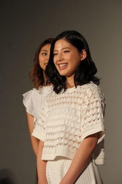 石井杏奈、E-girlsメンバーから「ソロモンの偽証」演技を絶賛され感涙