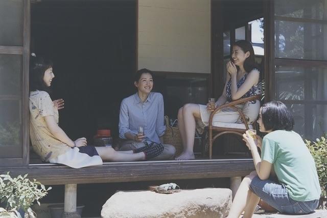 綾瀬×長澤×夏帆×広瀬すず共演「海街diary」が写真集に