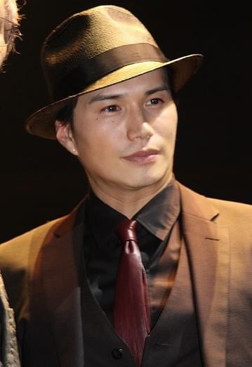 市原隼人、母親から細まゆ＆腰パン注意される