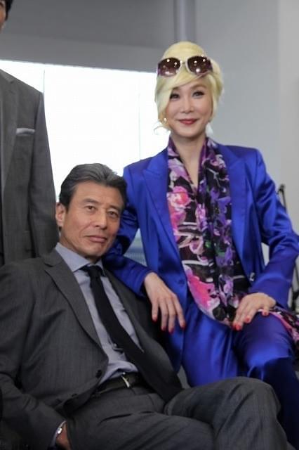 「あぶ刑事」撮影快調！舘ひろし×柴田恭兵×浅野温子×仲村トオルが“港署”で爆笑会見