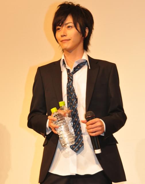 廣瀬智紀＆山田ジェームス武、中学生にラブラブシーンを「見せつけた！」