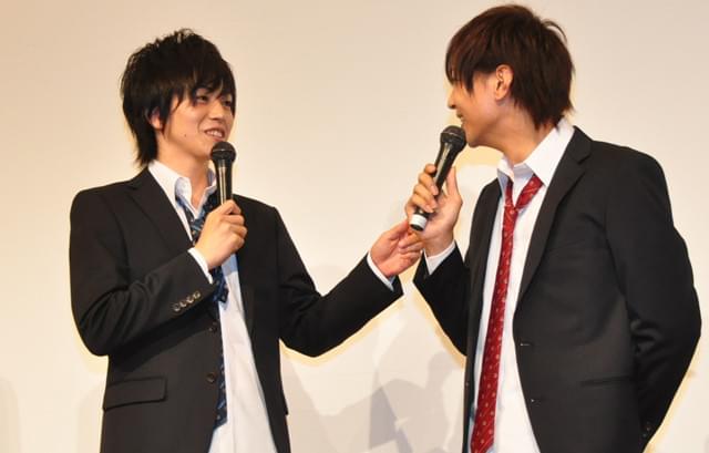 廣瀬智紀＆山田ジェームス武、中学生にラブラブシーンを「見せつけた！」