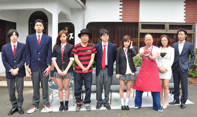 映画「みんな！エスパーだよ！」撮影快調 染谷「頑張るに！」真野「パンチラ頑張るに！」