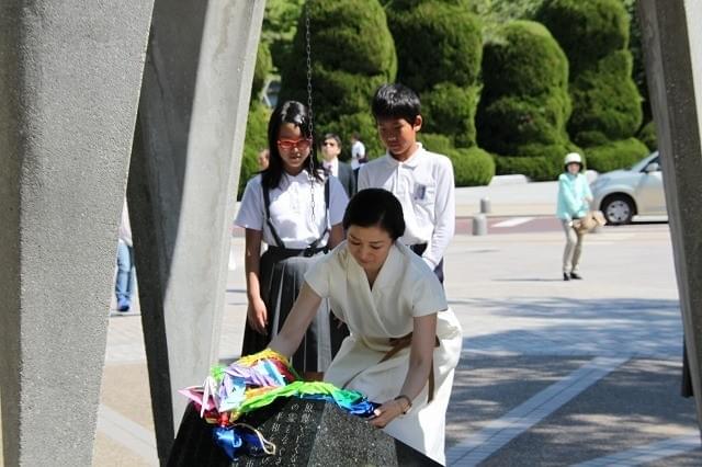 鈴木京香、慈愛に満ちた表情で「おかあさんの木」読み聞かせキャンペーン完遂！