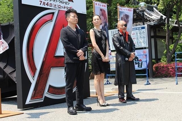 「アベンジャーズ」声優の竹中＆米倉＆宮迫、“3本の矢”で映画のヒット祈願！
