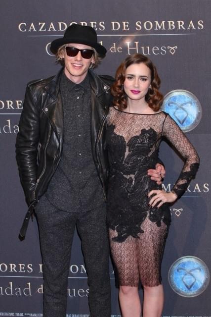 インスタでラブラブ写真を公開