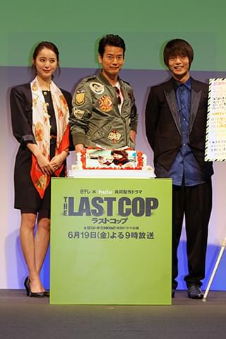 “日本のT・クルーズ”唐沢寿明、毒舌連発もサプライズ誕生日には素直に「うれしいね」