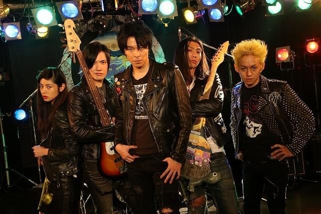 「ラブ＆ピース」長谷川博己がライブで熱唱する本編映像公開！