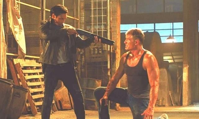 2大アクションスター、D・ラングレンとT・ジャーの「バトルヒート」ガチバトル本編映像入手！