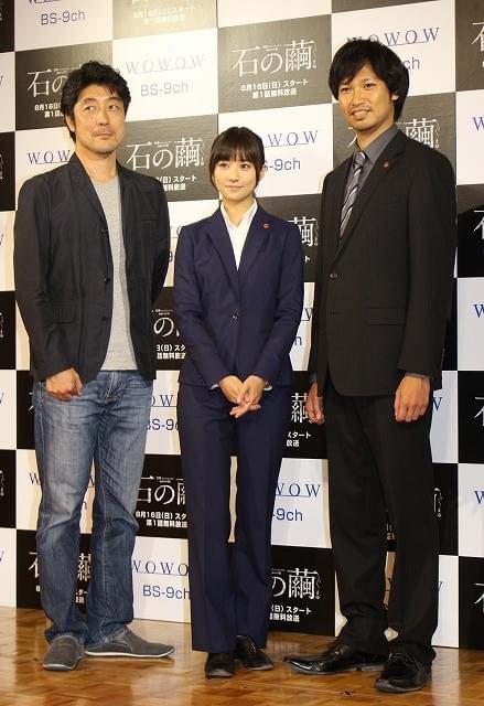 木村文乃「石の繭」で刑事役に初挑戦！ パンツスーツはあえて7号をセレクト