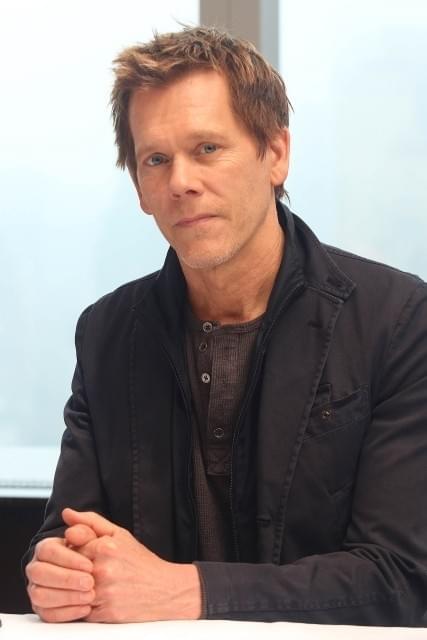 ヒッチコック監督「裏窓」が舞台化！主演はケビン・ベーコン