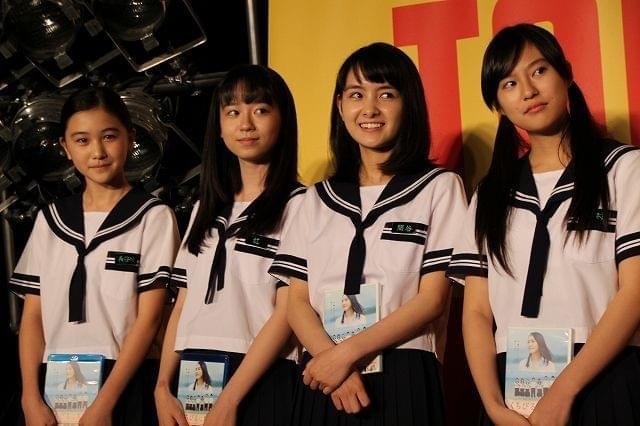 「くちびるに歌を」キャスト、三木孝浩監督にバースデーソングをプレゼント！