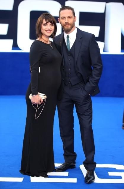 トム・ハーディの妻シャーロット・ライリーが妊娠