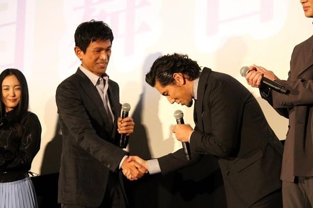 江口洋介＆本木雅弘「天空の蜂」初日にガッチリ握手！「良い化学反応でした」