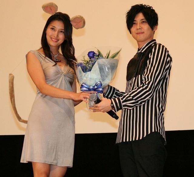 梶裕貴、橋本マナミのネズミコスプレにドギマギ「ガンバとのキャップがすごい」