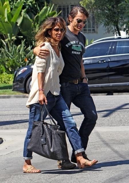 ハル・ベリー、結婚して2年のオリビエ・マルティネスと離婚