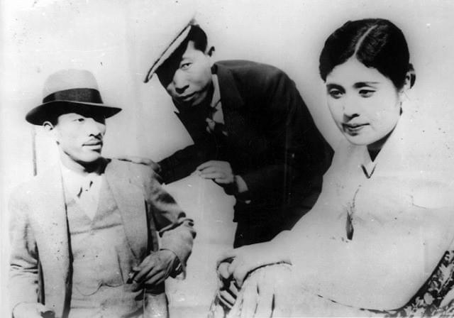 アン・ジョンファ監督「青春の十字路」の一場面